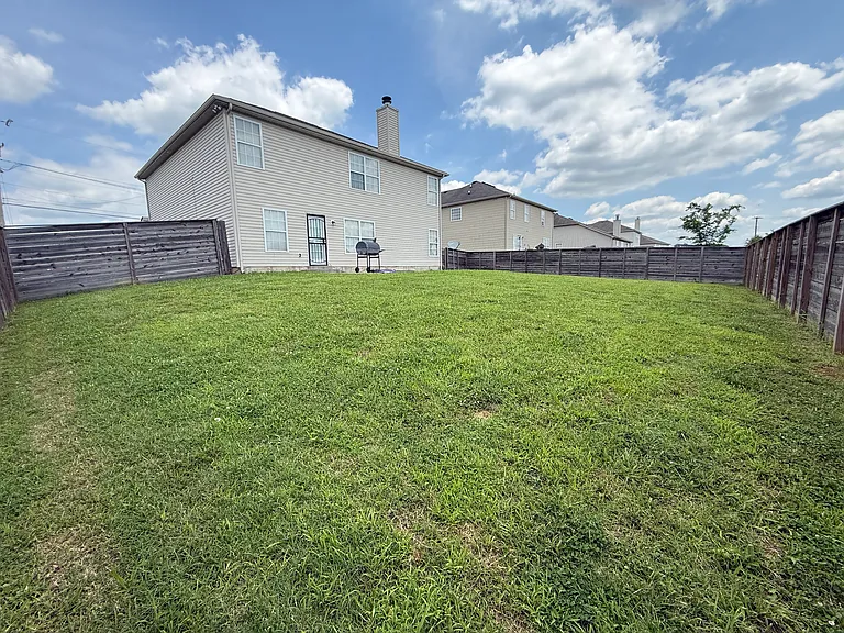 1124 Harmony Ln — Photo 38