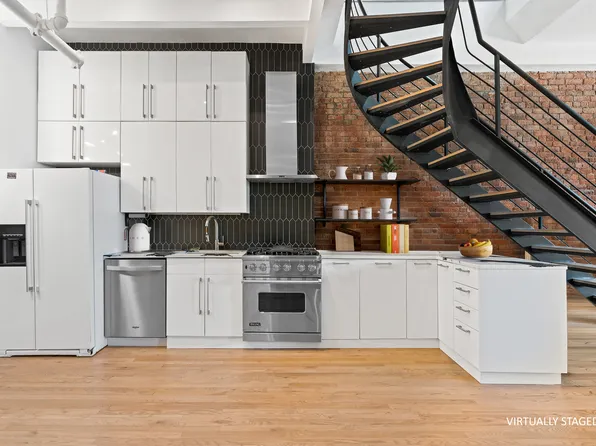 272 Water Street image 2 of 9