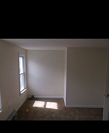 4th image of 479 Elk St