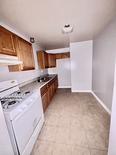 1st image of 705 Grand Ave APT 103