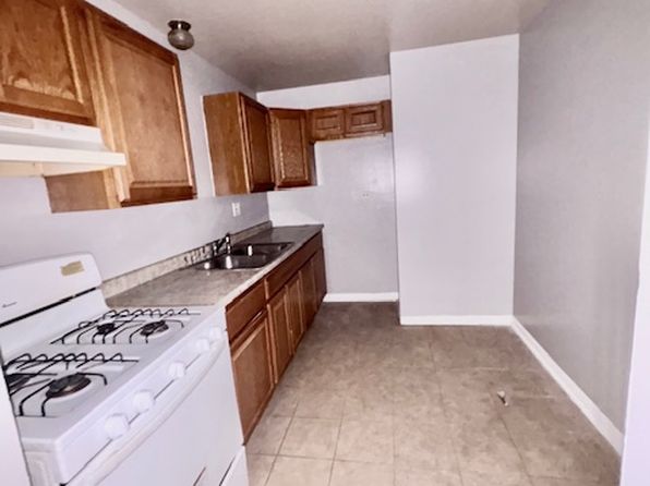 705 Grand Ave APT 103