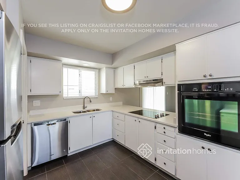 3518 W Shangri La Rd — Photo 4