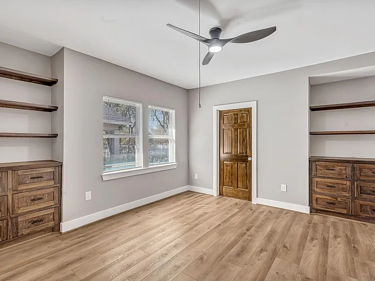 430 N Hutcheson St — Photo 12