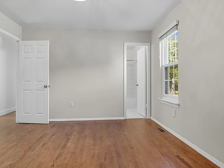 8136 Comet Dr — Photo 12
