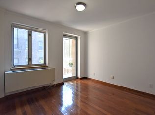 209 W 20th St APT 2, New York, NY 10011