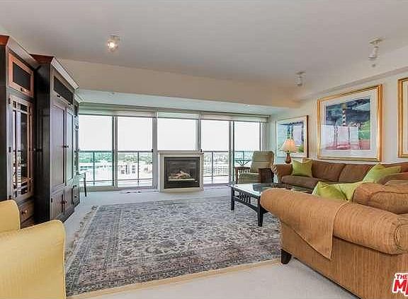 2nd image of 13600 Marina Pointe Dr Unit 1205