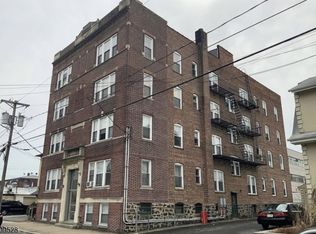 214 Lawton Ave APT 12, Cliffside Park, NJ 07010