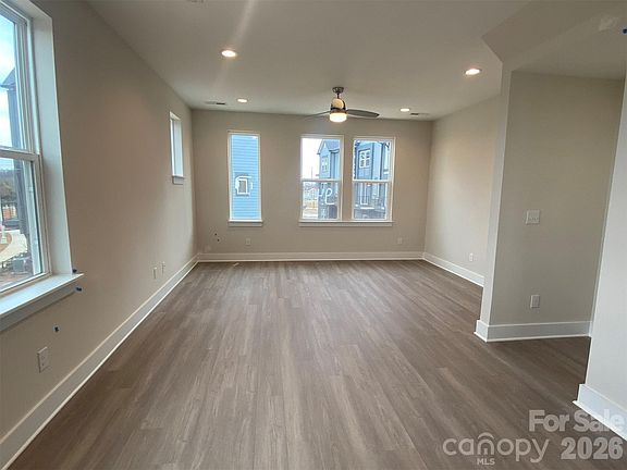 4th image of 942 Callahan St #Eqx1772