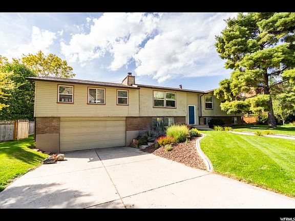 4th image of 9875 N Meadow Dr
