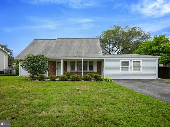 4208 Mellwood Ln, Fairfax, VA 22033