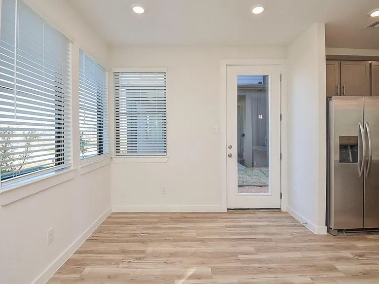 3249 Loam Ln — Photo 5