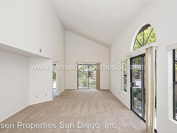 3rd image of 15879 Sunnyfield Pl