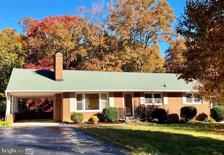 1st image of 212 Anderson Dr