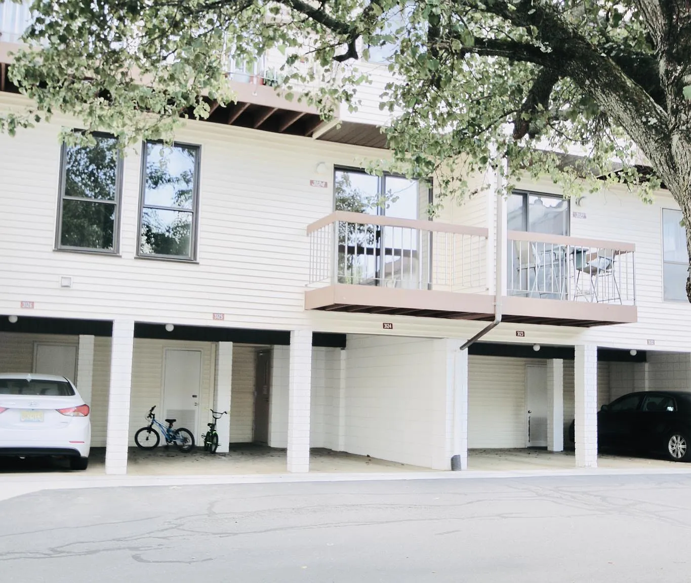 2 bed, 1220 sqft, $2,650 — Photo 1