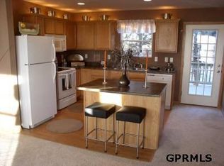 6013 N 167th Terrace Plz, Omaha, NE 68118