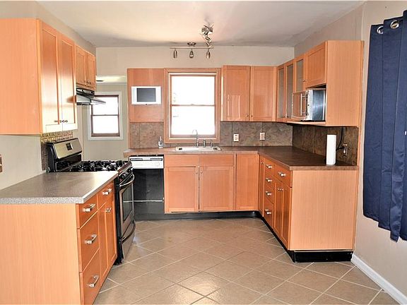 3rd image of 2424 Northshore Blvd