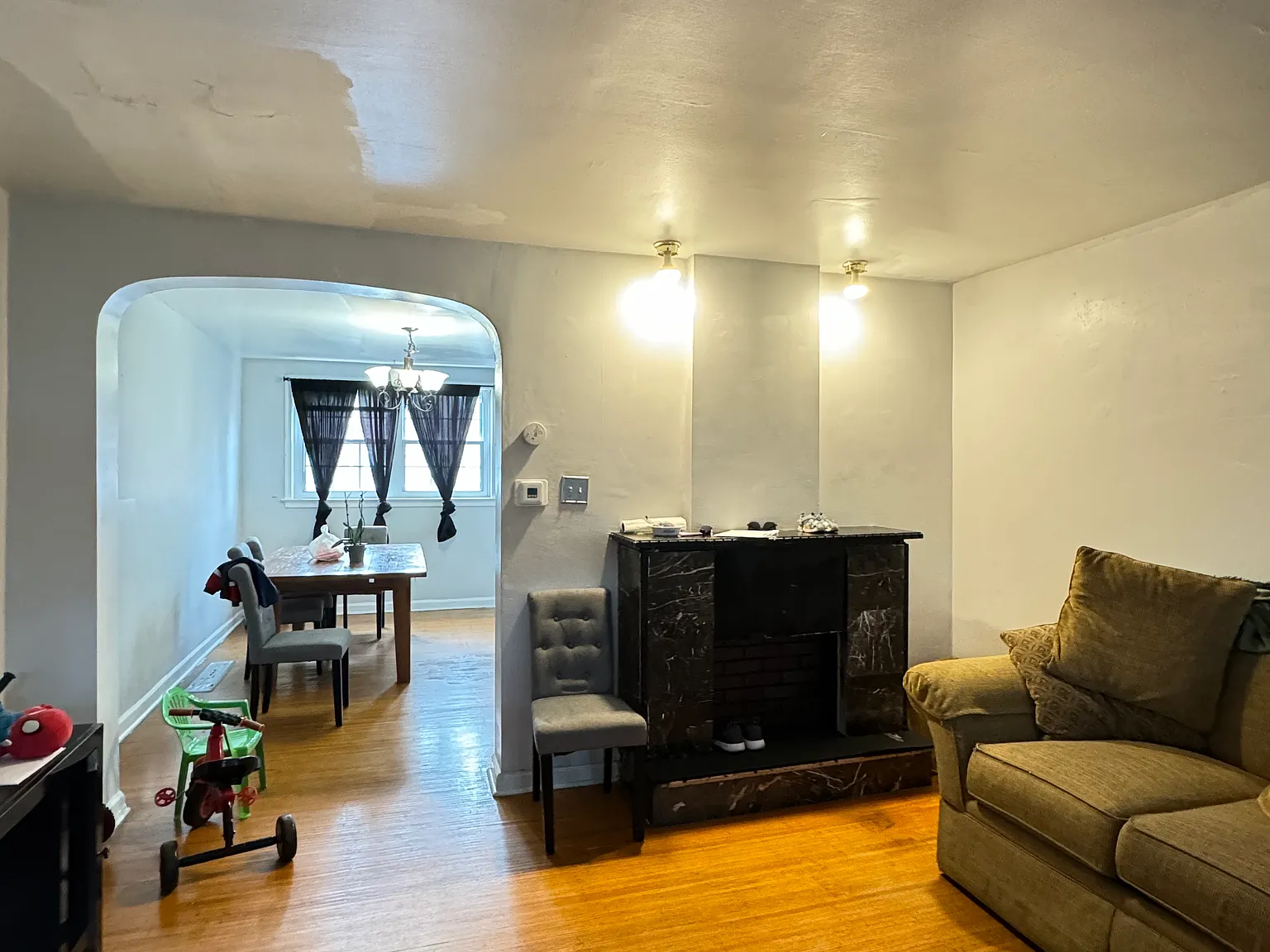 3 bed, 1152 sqft, $1,600 — Photo 2