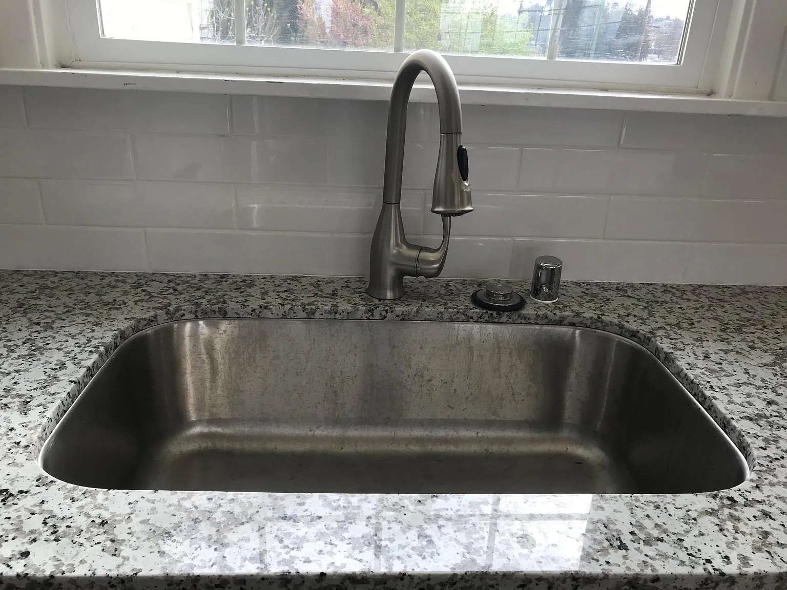 2 bed, 961 sqft, $2,200 — Photo 4