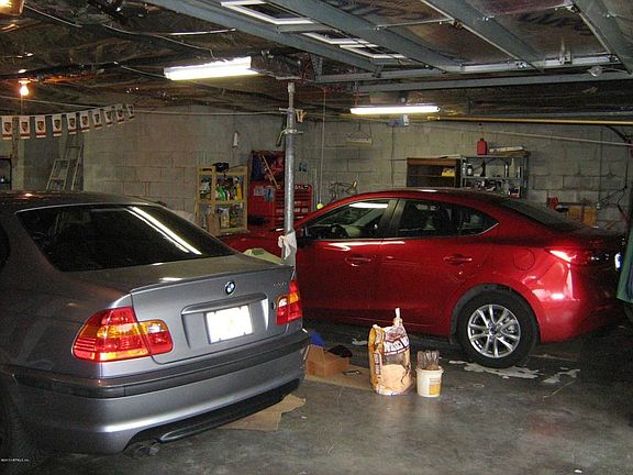 Garage Inside 2