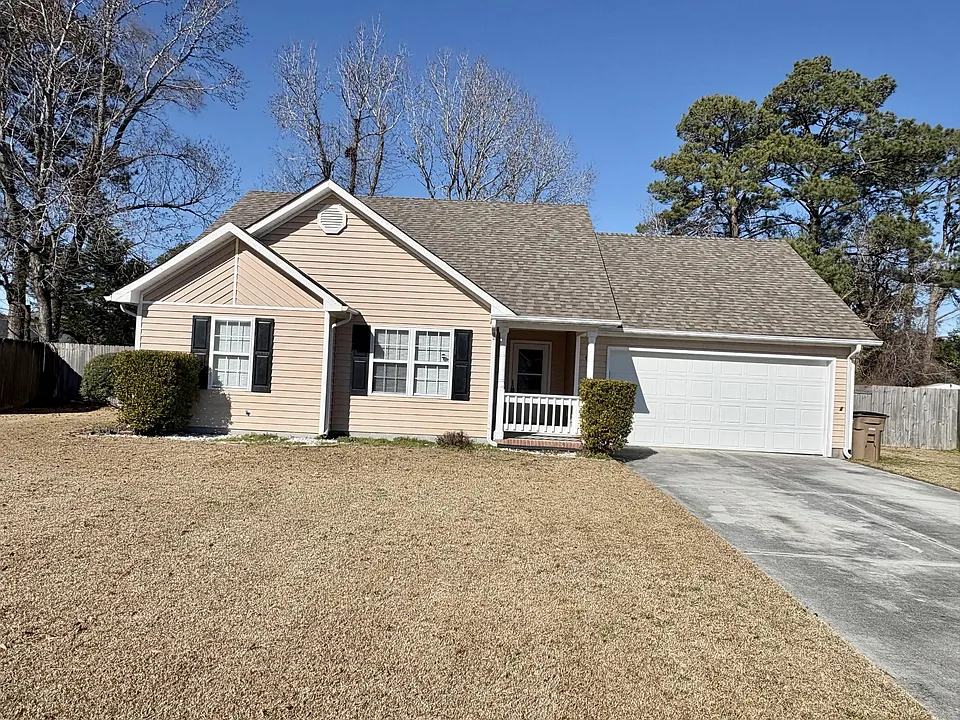 418 Eucalyptus Ln