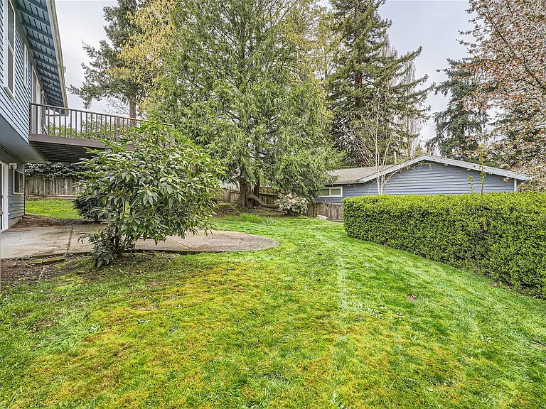 17308 NE 13th Pl — Photo 28