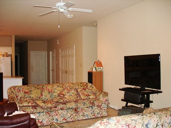 3rd image of 2170 Shadowbrook Cir