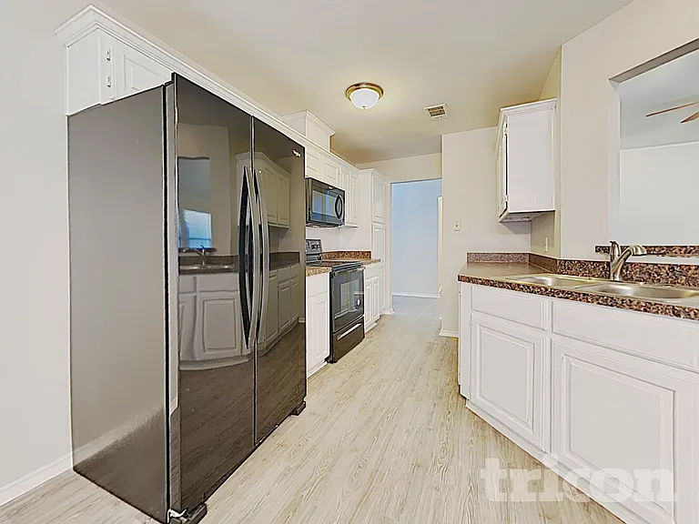 1508 Sunflower Ln — Photo 5