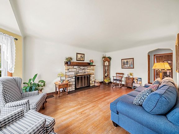 4th image of 6630 S Kedvale Ave