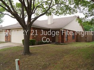 1327 Mission St, Duncanville, TX 75137