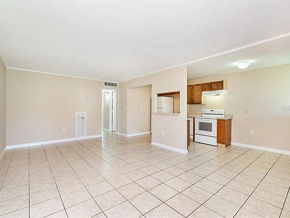 4th image of 1104 Doss Ave
