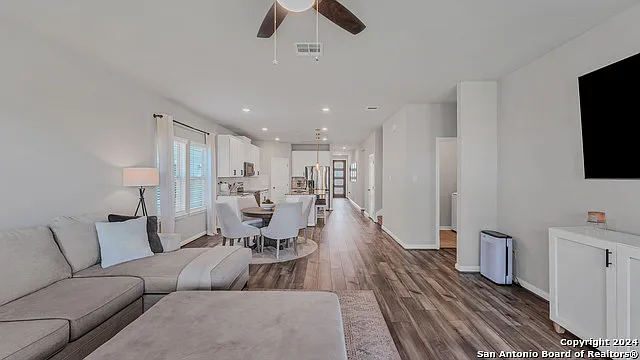 731 Myrtle Path — Photo 17