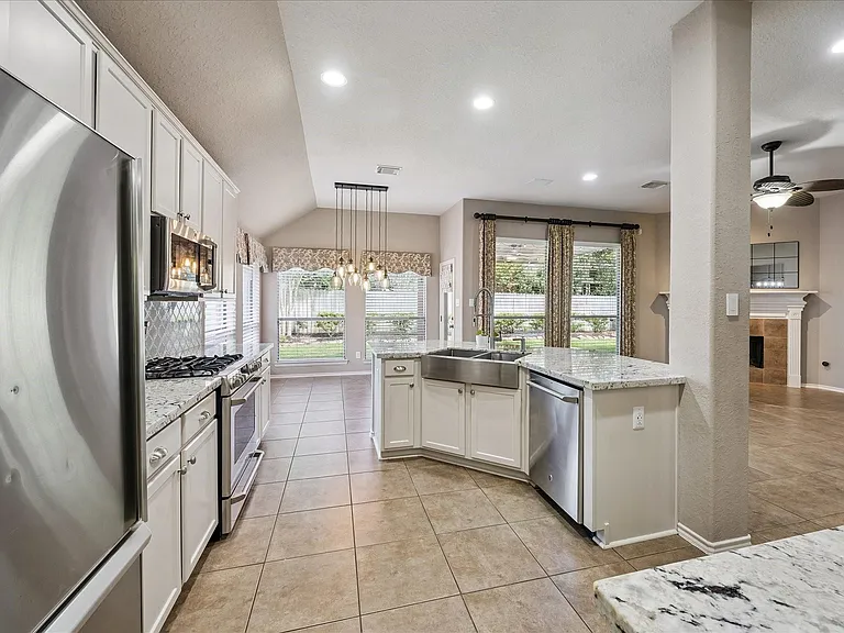 23107 Enchanted Cactus Dr — Photo 4