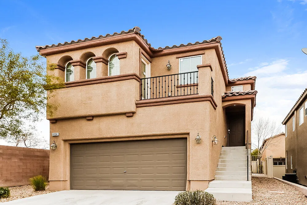 4 bed, 2.5 bath, 1664 sqft, $3,130 — Photo 4