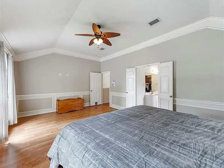 25719 Bearborough Dr — Photo 26