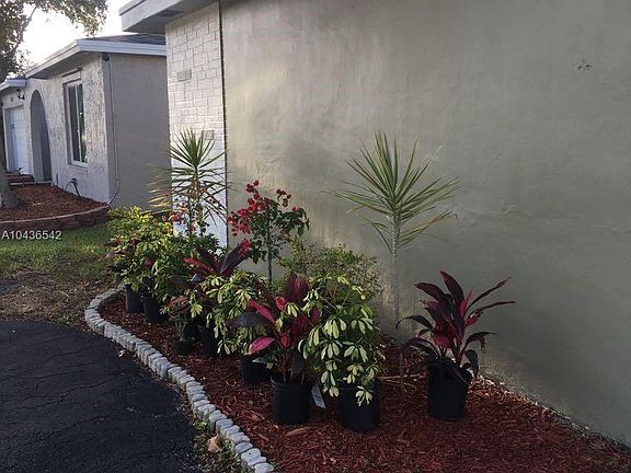 3rd image of 9511 NW 24th St