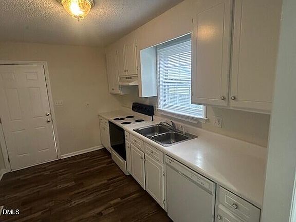4th image of 607 W Anderson St