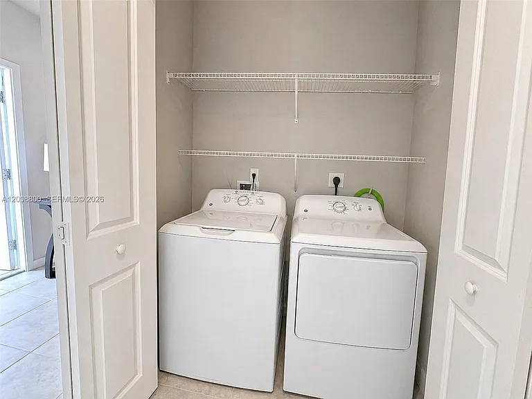 1041 NW 5th Ct #1041 — Photo 8