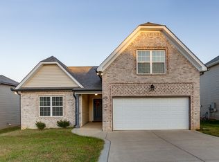 446 Golf Club Ln, Springfield, TN 37172