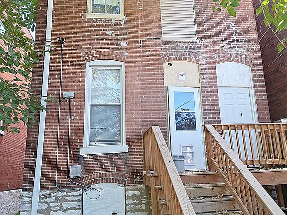 3rd image of 3230 Ohio Ave