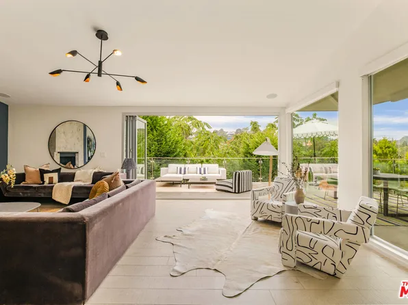 279 Mabery Rd, Santa Monica, CA 90402