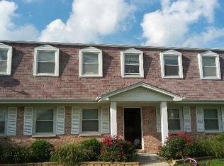 653 Melrose Ln APT 2, Beecher, IL 60401