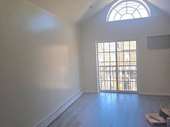 5th image of 404 E 54th St #3