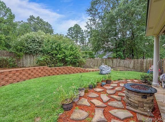 3rd image of 4911 Beechwood Hills Dr