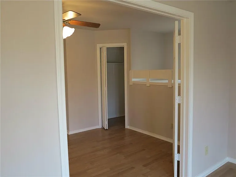 310 W University Ave #B — Photo 8