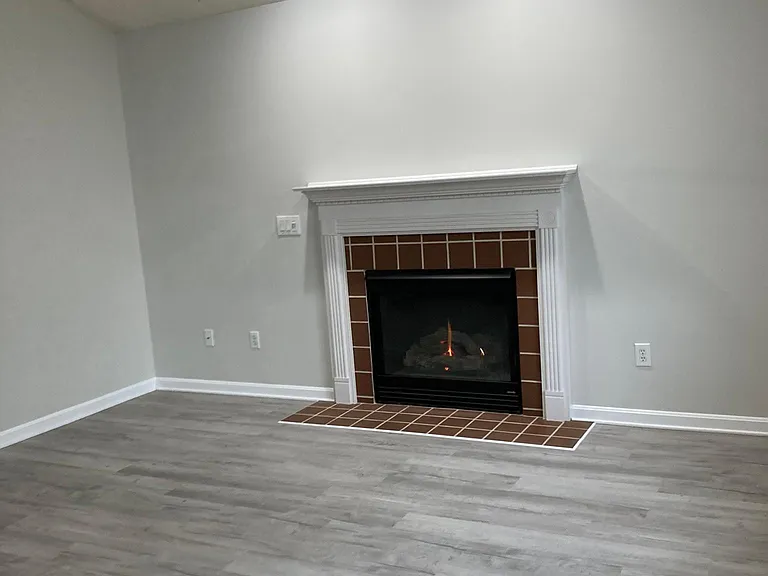 7547 Eagle Ridge Dr — Photo 3