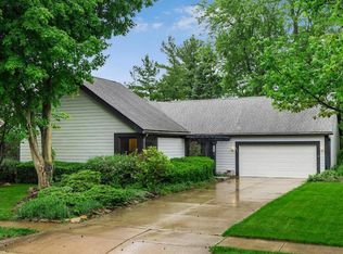 220 Waterford Dr, Dublin, OH 43017