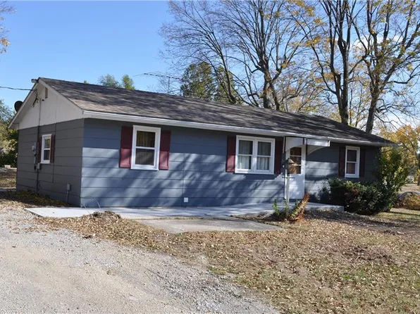 204 S Grand Ave, King City, MO 64463