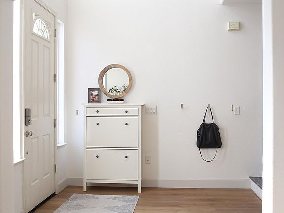 3rd image of 1520 Olympic Cir
