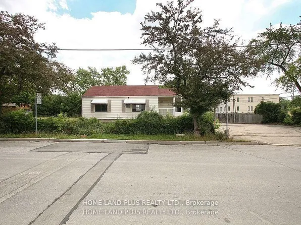 189 Maplehurst Ave, Toronto, ON M2N 3C3