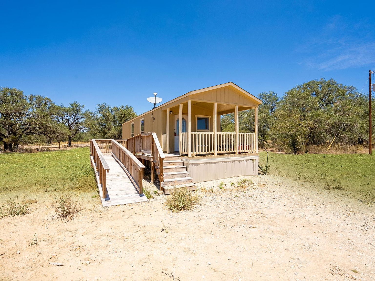 461 Blossom Dr, Poteet, TX 78065 Zillow